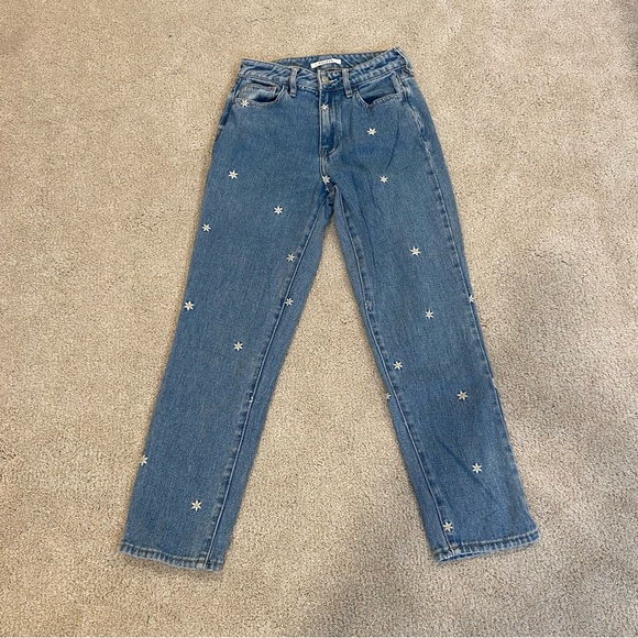 Embroidered daisies denim jeans - Picture 2 of 5